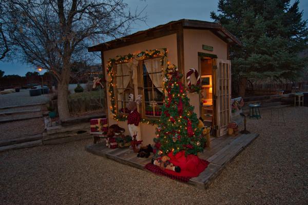 Christmas Decorations at The Inn at Pennington Place in Walsenburg