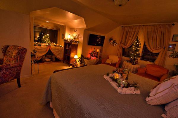 Christmas Decorations at The Inn at Pennington Place in Walsenburg