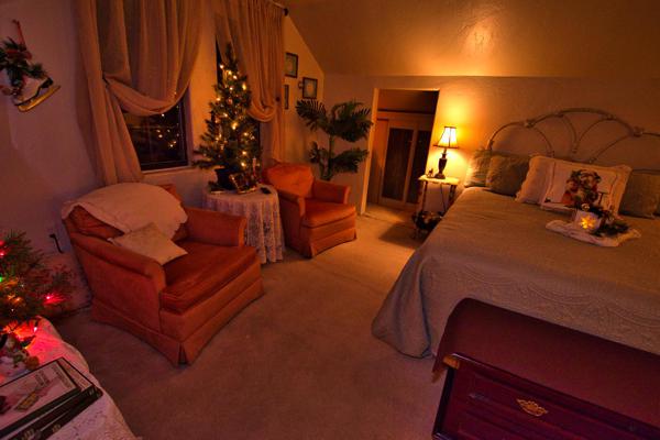 Christmas Decorations at The Inn at Pennington Place in Walsenburg